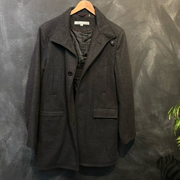 Kenneth Cole trench dark gray with quilted lining. Sexy & handsome coat. OBO - Picture 1 of 4